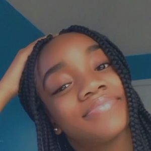 Meet your Posher, Janiya